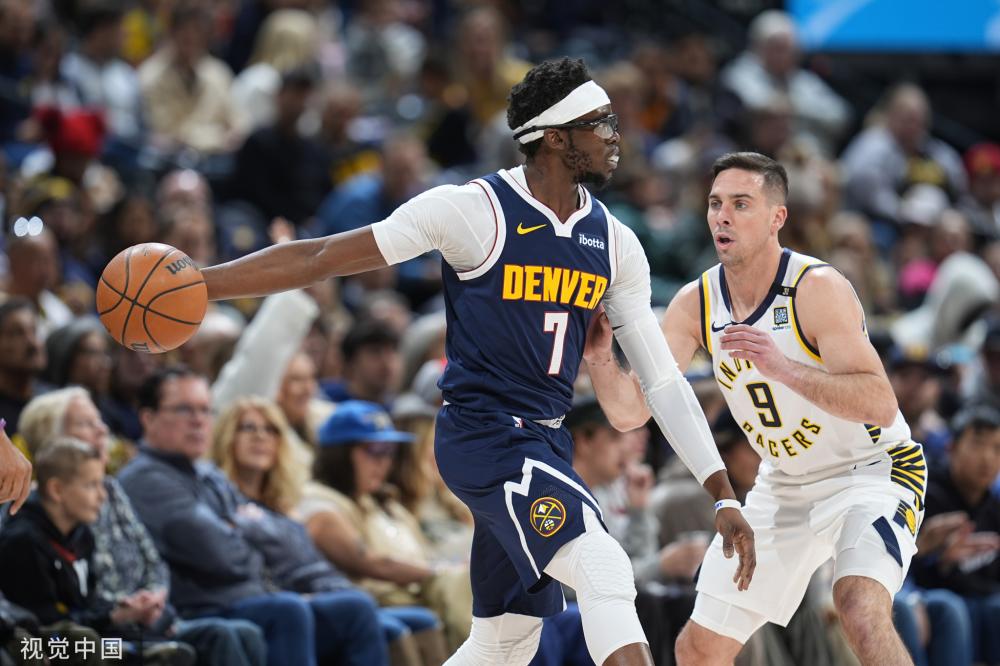 [高尔夫]球员锦标赛李旻宇与巴蒂亚半程领先 麦克罗伊T4.